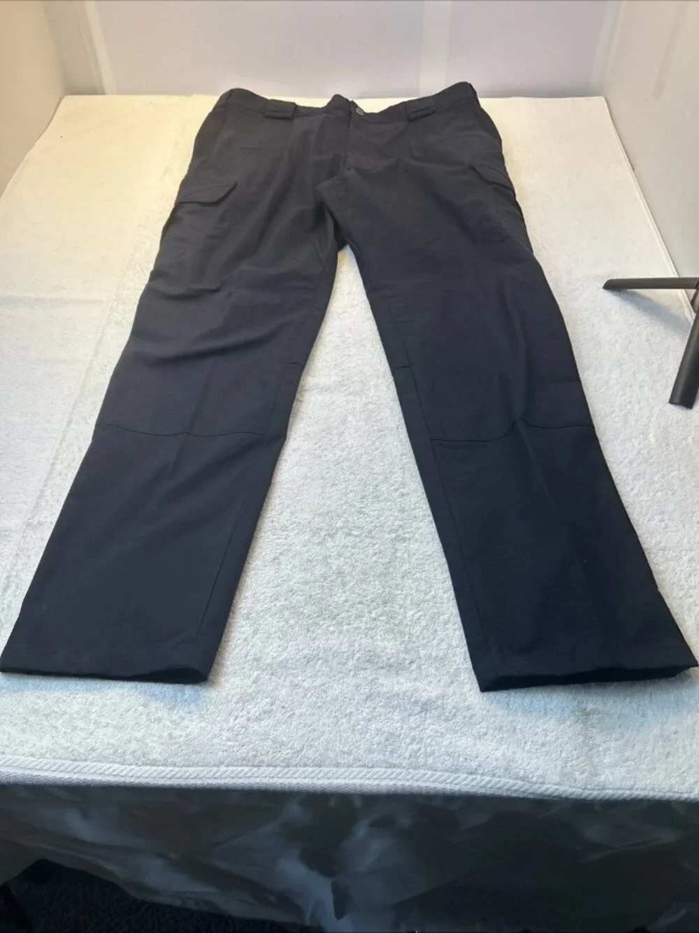 2 Pair Uniform Pants Men 38x34 Front/Side Pockets Excellent Condition 2 Brands